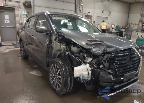 2022 Nissan Kicks Sv Xtronic Cvt from USA, damaged, VIN 3N1CP5CV8NL523714